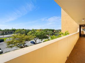 5201 NW 2nd Ave 412, Boca Raton FL 33487