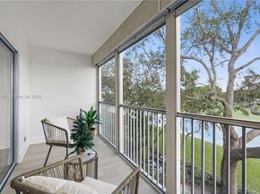 1101 SW 128th Ter 313C, Pembroke Pines FL 33027