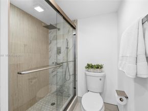 1101 SW 128th Ter 313C, Pembroke Pines FL 33027