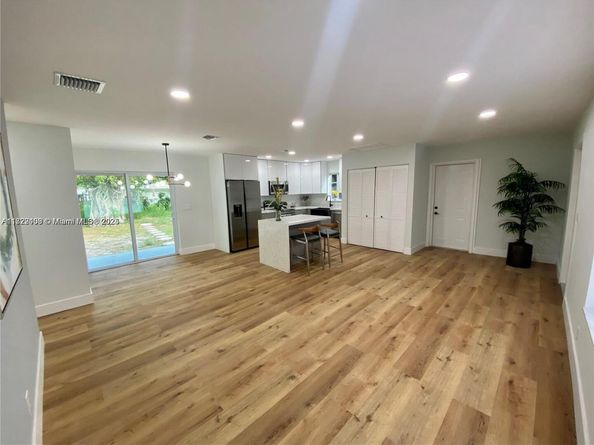 1800 NW 14th Ave, Fort Lauderdale FL 33311