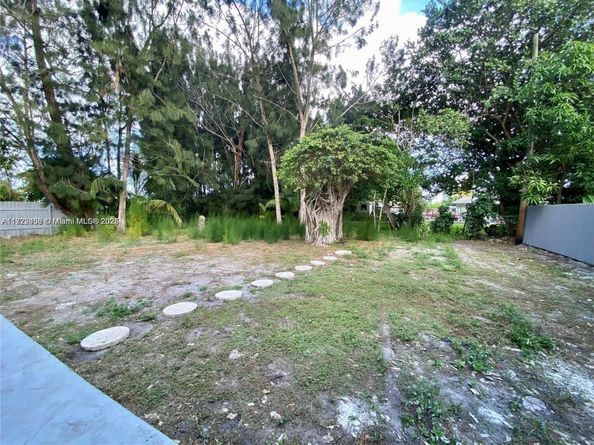 1800 NW 14th Ave, Fort Lauderdale FL 33311