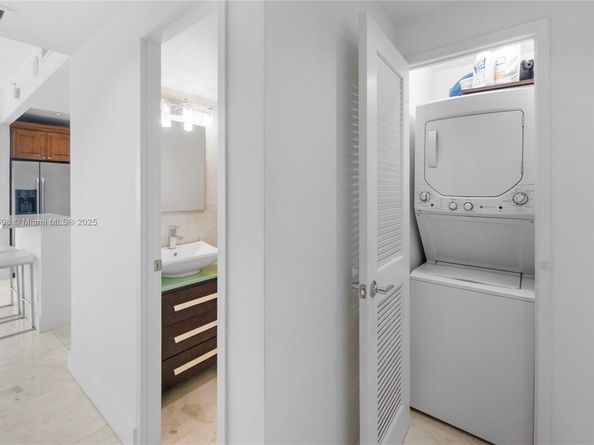 100 Lincoln Rd PH14, Miami Beach FL 33139