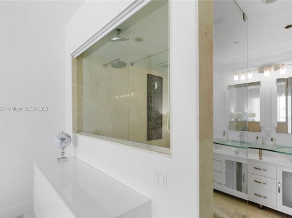 100 Lincoln Rd PH14, Miami Beach FL 33139