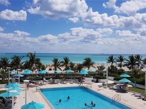 100 Lincoln Rd PH14, Miami Beach FL 33139
