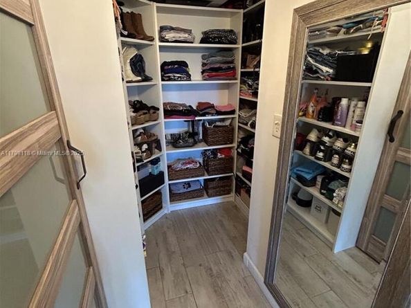 800 NE 195th St 409, Miami FL 33179