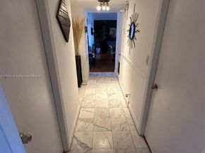 800 NE 195th St 409, Miami FL 33179