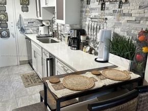 800 NE 195th St 409, Miami FL 33179