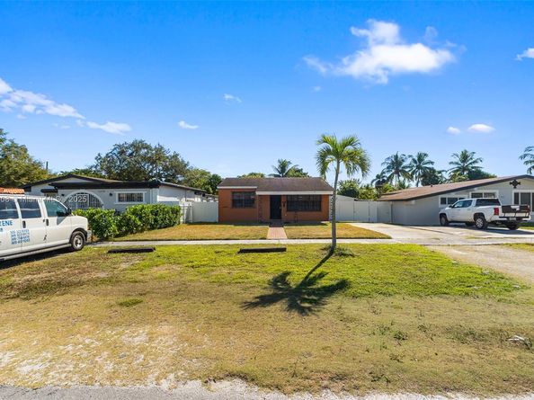 1260 NE 155th St, North Miami Beach FL 33162