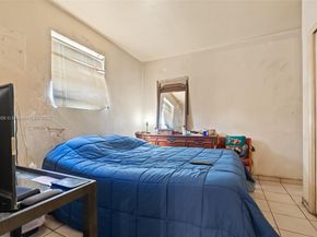 1260 NE 155th St, North Miami Beach FL 33162