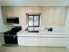 19133 NW 35th Ave, Miami Gardens FL 33056