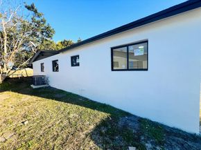 19133 NW 35th Ave, Miami Gardens FL 33056