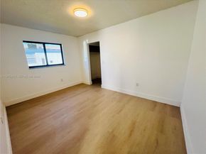 19133 NW 35th Ave, Miami Gardens FL 33056