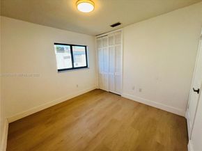 19133 NW 35th Ave, Miami Gardens FL 33056