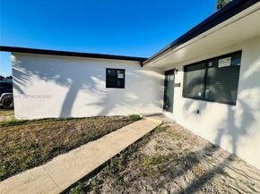 19133 NW 35th Ave, Miami Gardens FL 33056