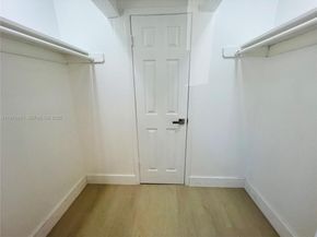 19133 NW 35th Ave, Miami Gardens FL 33056