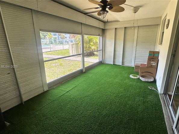 447 NE 195th St 115, Miami FL 33179
