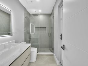 2144 NE 64th St, Fort Lauderdale FL 33308