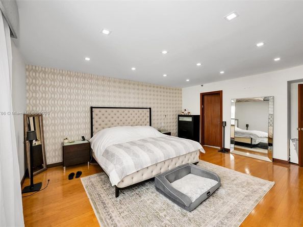10175 Collins Ave 1207, Bal Harbour FL 33154