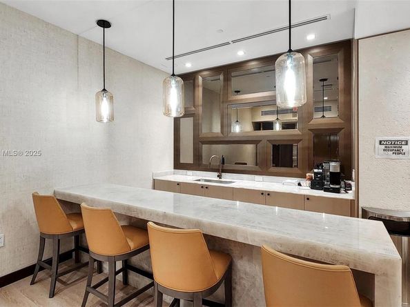 10175 Collins Ave 1207, Bal Harbour FL 33154