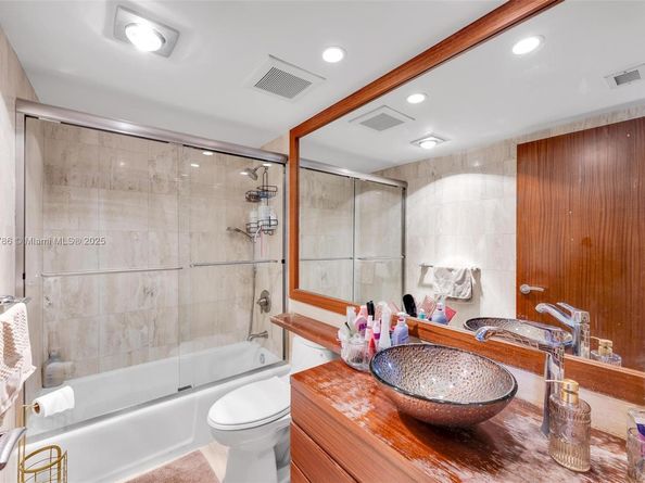 10175 Collins Ave 1207, Bal Harbour FL 33154