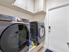 8931 NW 55th Pl, Coral Springs FL 33067