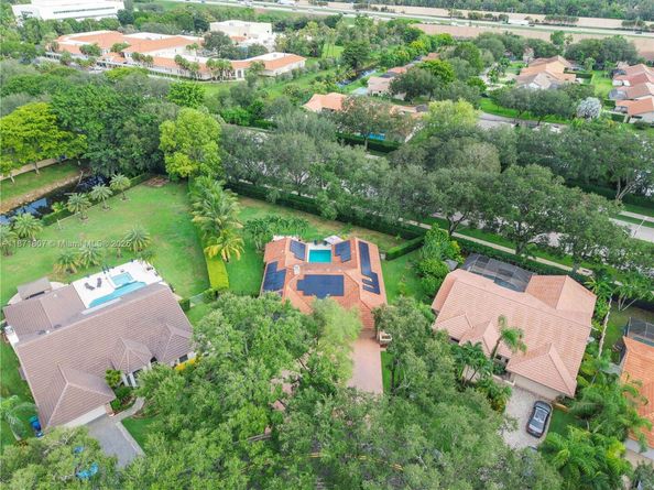 8931 NW 55th Pl, Coral Springs FL 33067