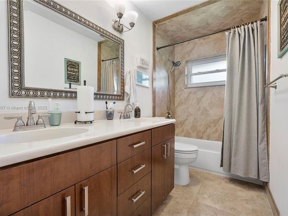 8931 NW 55th Pl, Coral Springs FL 33067