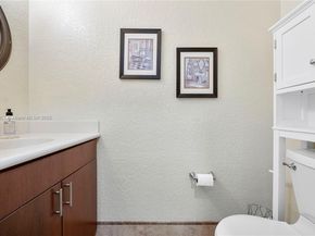 8931 NW 55th Pl, Coral Springs FL 33067