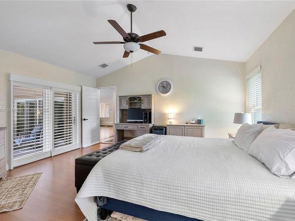 8931 NW 55th Pl, Coral Springs FL 33067