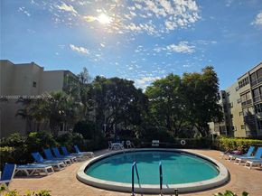 6731 Cypress Rd 205, Plantation FL 33317