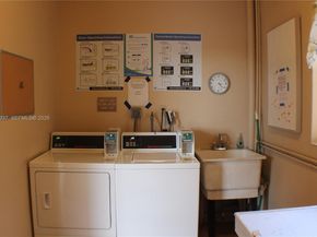 6731 Cypress Rd 205, Plantation FL 33317