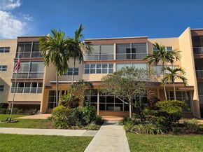 6731 Cypress Rd 205, Plantation FL 33317