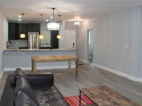 6731 Cypress Rd 205, Plantation FL 33317