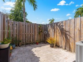 2900 NW 69th Ct, Fort Lauderdale FL 33309