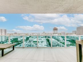 700 NE 25th St 2003, Miami FL 33137