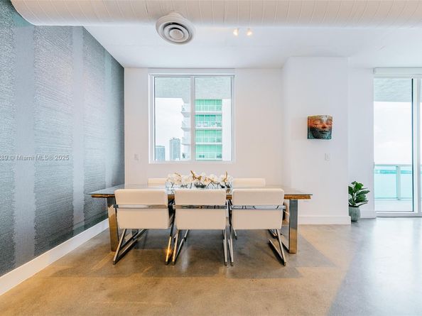 700 NE 25th St 2003, Miami FL 33137