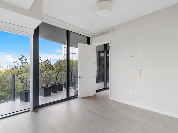 2831 S Bayshore Dr 707, Miami FL 33133