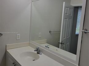 2556 SW 83rd Ave 101, Miramar FL 33025