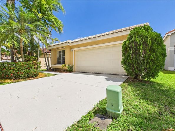 17626 SW 20th St, Miramar FL 33029