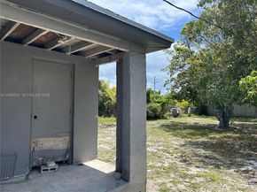 164 SW 2nd Ct, Deerfield Beach FL 33441