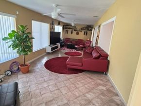 4701 NW 44th St, Tamarac FL 33319