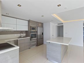 881 Ocean Dr 18F, Key Biscayne FL 33149