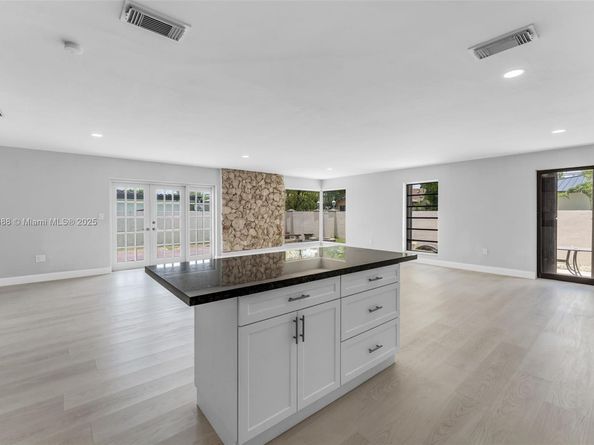 4400 SW 89th Ave, Miami FL 33165