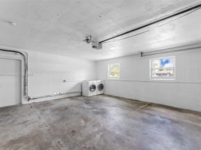 4400 SW 89th Ave, Miami FL 33165