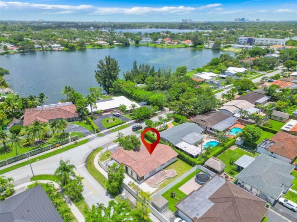 4400 SW 89th Ave, Miami FL 33165