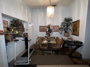 18935 NW 62nd Ave 202, Hialeah FL 33015