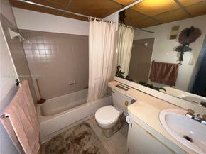 18935 NW 62nd Ave 202, Hialeah FL 33015