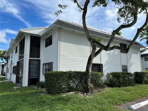 18935 NW 62nd Ave 202, Hialeah FL 33015