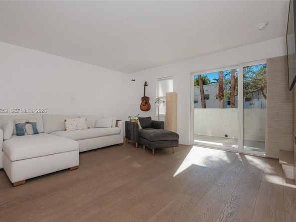 1005 8th St 204, Miami Beach FL 33139