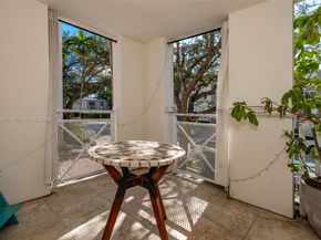 1005 8th St 204, Miami Beach FL 33139